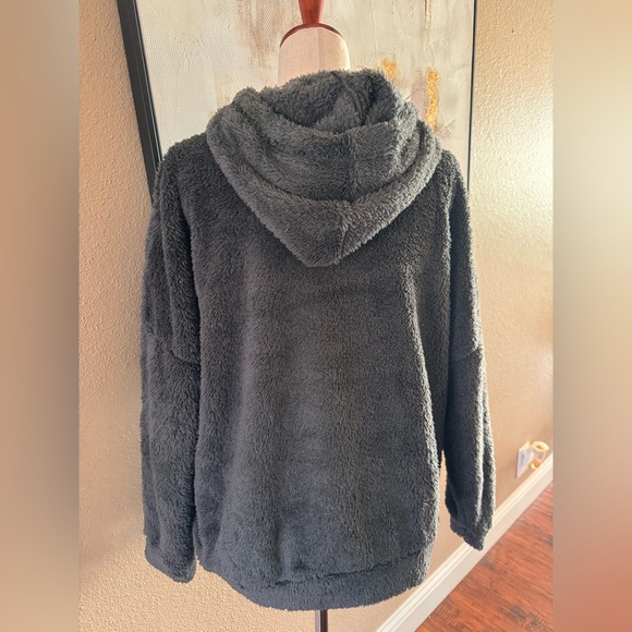 Soft and cozy Sherpa hooded sweatshirt oversized - Picture 4 of 7